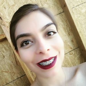 Meet your Posher, Nadia